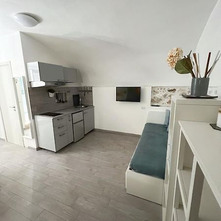 Acquasale Apartment "Altomare" เวียสเต ภายนอก รูปภาพ